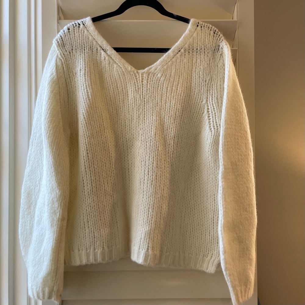 NWT Helmut Lang Wide Double V-Neck Chunky Knit Sweater in Ivory - Picture 4 of 15